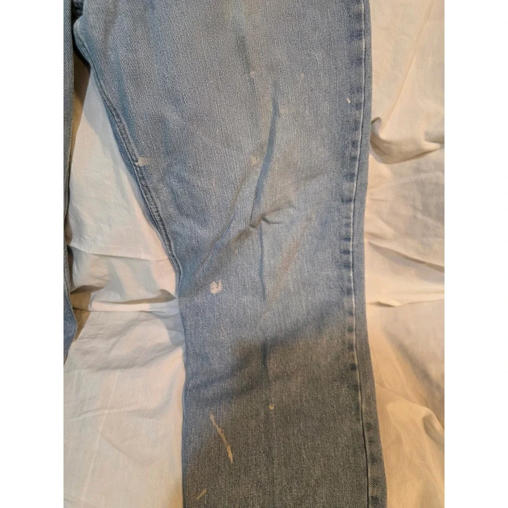 Levis 550 Relaxed Fit Jeans Light Wash Blue Distressed Workwear 36x30